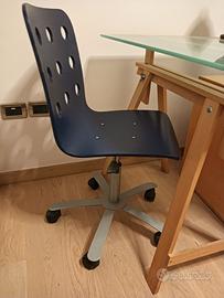 tavolo e sedia da studio