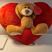 Peluche cuscino cuore con orsetto - SAN VALENTINO