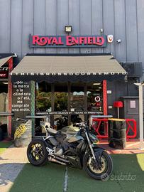 Ducati Streetfighter V2