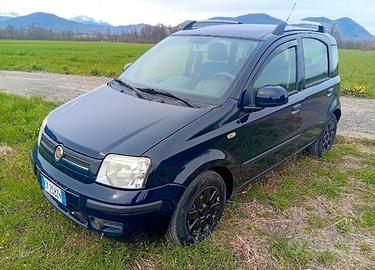 Fiat Panda 1.2 Emotion 60Cv 2010 118.700km .