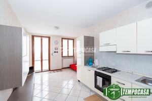 3 LOCALI PRIMO PIANO CON BOX