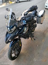 Moto Benelli trk 502