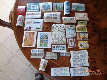 D) lotto di francobolli e foglitti