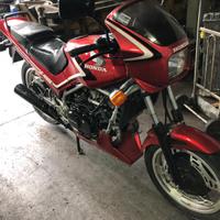 Honda VF 400 F - ricambi
