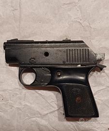 vecchia pistola giocattolo 