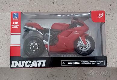 New Ray modellino Ducati 1198 scala 1:12 NUOVO