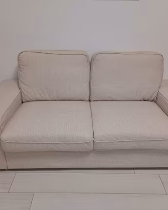 Divano 2 posti comodi Ikea Kivik