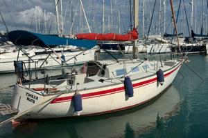 Everitt 29 a vela – Yanmar diesel – 6 posti letto