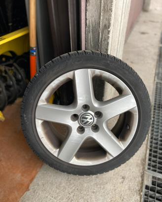 Lamellari con cerchi in lega