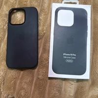 cover iphone 14 pro nera magsafe