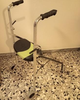 Deambulatore anziani 