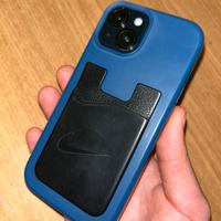 Iphone 15 con cover originale