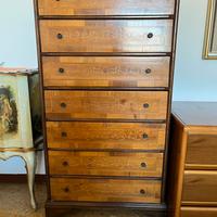 Cassettiera Settimanale intarsiato in stile