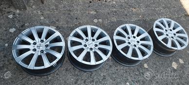 4 Cerchi in lega MOMO da 16 