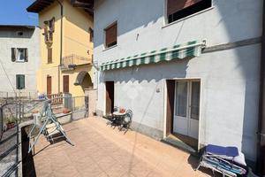 CASA SEMINDIPENDENTE A OLGIATE MOLGORA