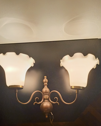 Applique a due luci