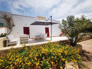 Villa Cristina con ampi spazi a 150 metri dal mare