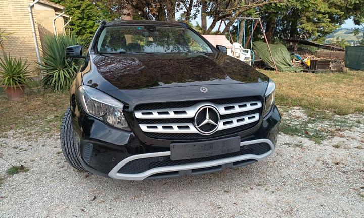 Mercedes Benz gla