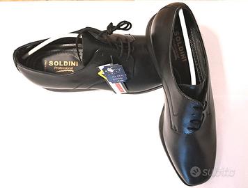 Scarpe nere basse uomo "Soldini"