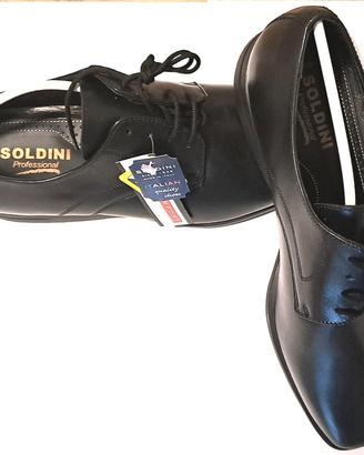 Scarpe nere basse uomo "Soldini"
