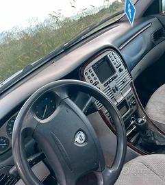 Lancia Lybra