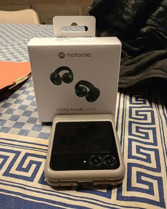 Motorola razr70+ moto buds loop