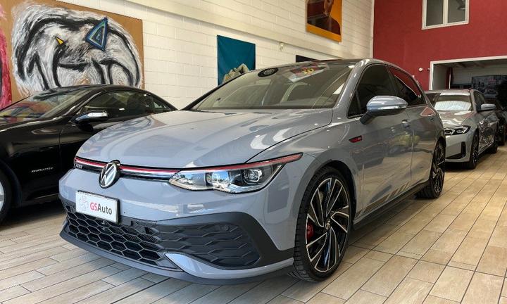 VOLKSWAGEN Golf GTI CLUB SPORT