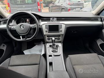 Volkswagen passat 1.6 TDI Automatico ( 12/2015 )