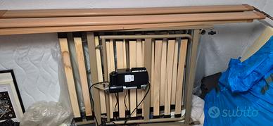 Letto Ortopedico Elettrico con Sponde e Ruote