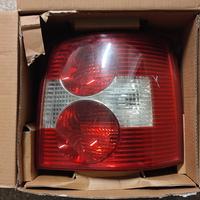 faro posteriore Passat sw 2001