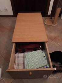 Mobiletto porta oggetti