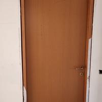 Infissi 80x215 cm