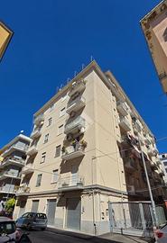 5 LOCALI A SALERNO