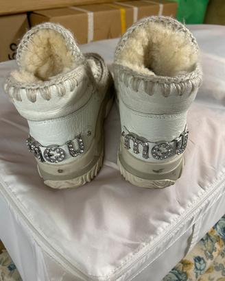 Mou praticamente nuovi