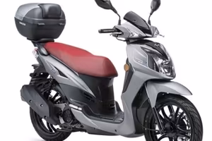 Sym Symphony 125 SR My26 Bauletto omaggio !