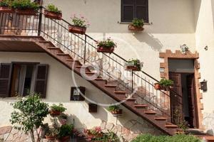 Appartamento di 110 m² con 4 locali e box auto a F