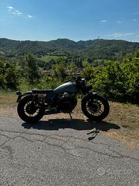 Moto Guzzi v65 Florida bobber - cafe racer