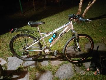 bici MTB  misura 24