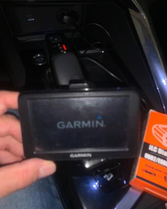 Navigatore garnin piu antenna gps