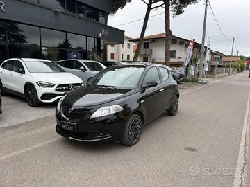 Lancia Ypsilon 1.0 Firefly Hybrid *VARI COLORI* *P