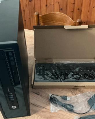 Pc fisso desktop HP 32-ram-1000 GB SSD