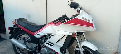 Yamaha XZ 550