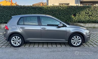 Volkswagen Golf 7 Comfortline 1.4 TGI Metano
