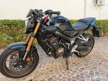 Honda CB 650 R e-Clutch