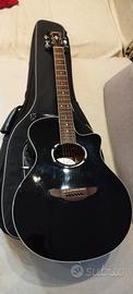 chitarra YAMAHA APX 500