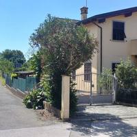 Villetta con giardino