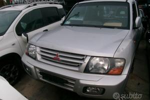 Ricambi per mitsubishi pajero 3.2 del 2001