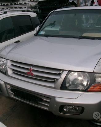Ricambi per mitsubishi pajero 3.2 del 2001