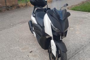 yamaha xmax 300