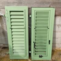 Persiana a due ante in alluminio con aperture